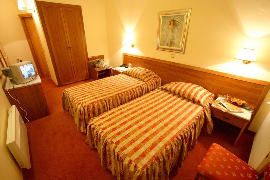 Hotel Dinara Livno Rom bilde