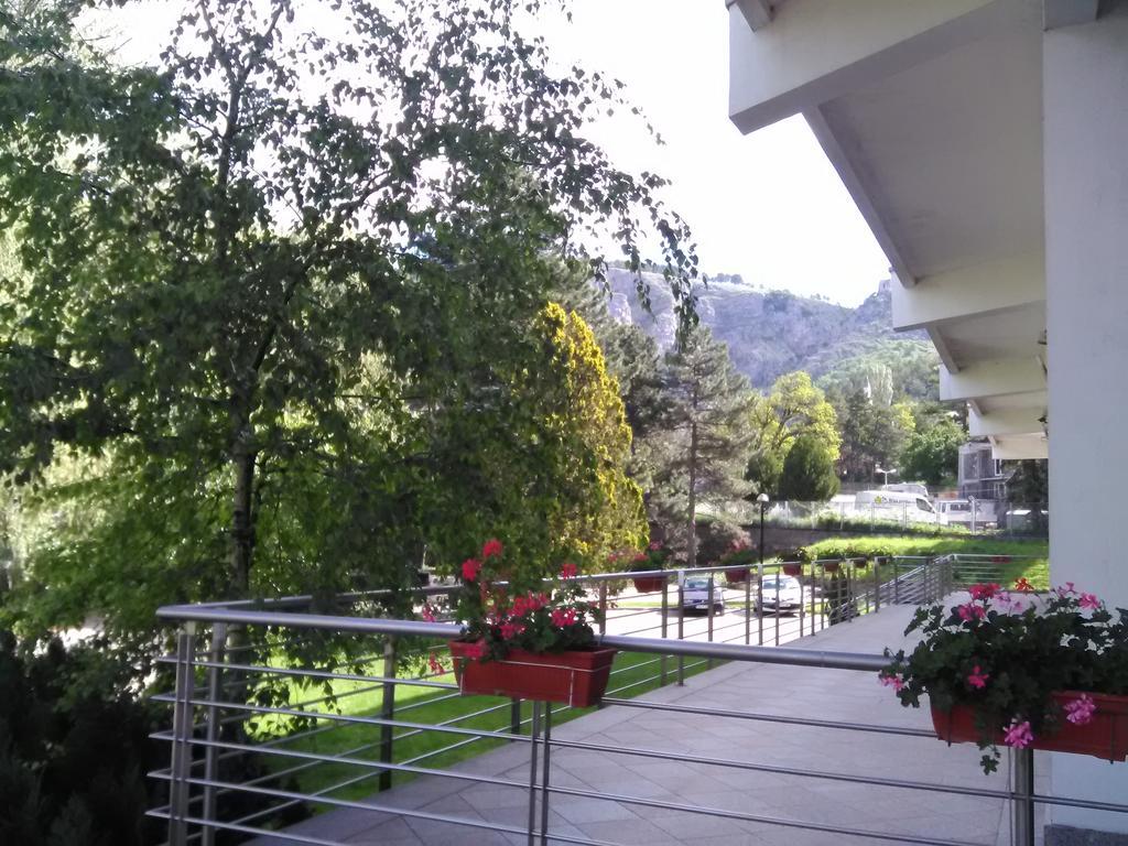 Hotel Dinara Livno Eksteriør bilde