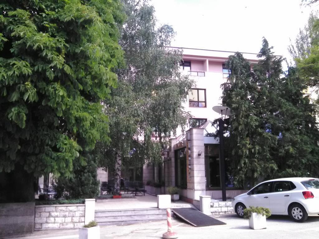Hotel Dinara Livno Eksteriør bilde