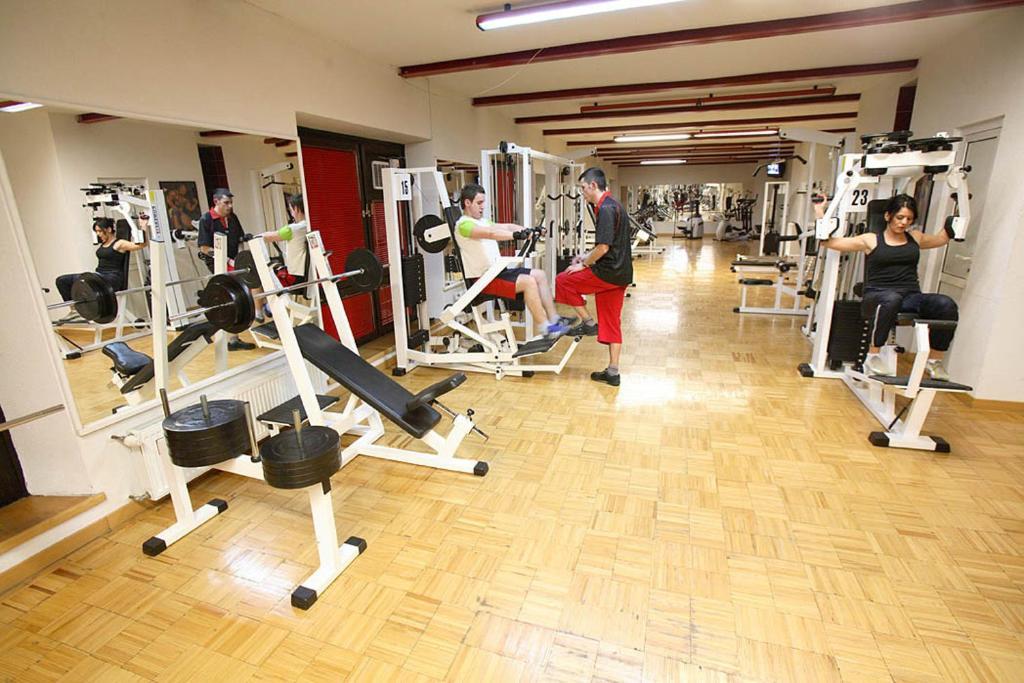 Hotel Dinara Livno Eksteriør bilde